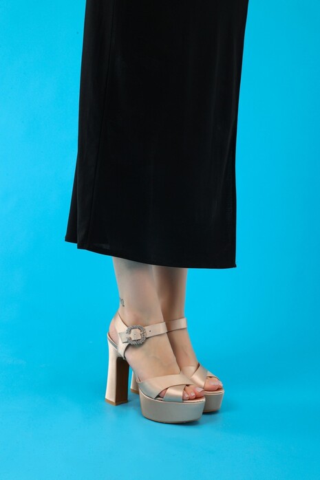 Jasmine Women's Platform...