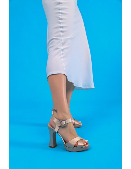 Jasey Women's Platform Heeled Shoes Beige Satin