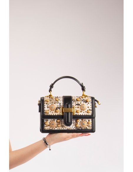 Carla Women's Handbag with Lid and Black Accessories