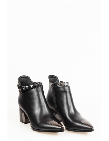 Marlo Women's Zipper Heeled Boots Black