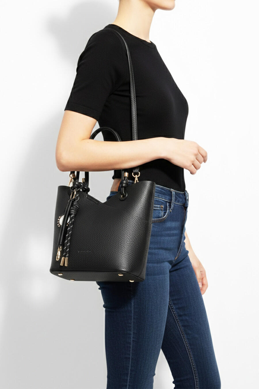 Betta Women’s Shoulder Bag Black