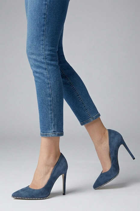 Angel Women's Heeled Shoes... 2